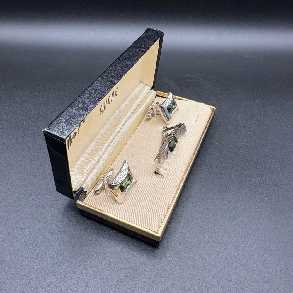 Vintage Swank Cufflinks Tie Bar Set Green Stone Silver Tone Mens w Box Retro